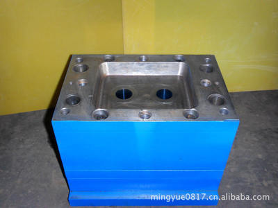 供应各款塑料管坯模具 瓶坯模具与产品加工一站式解决方案